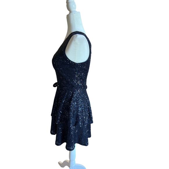 Trixxi Sequined One-Shoulder Tiered Navy Mini Dress Junior Size S Glam Dance - Picture 4 of 10